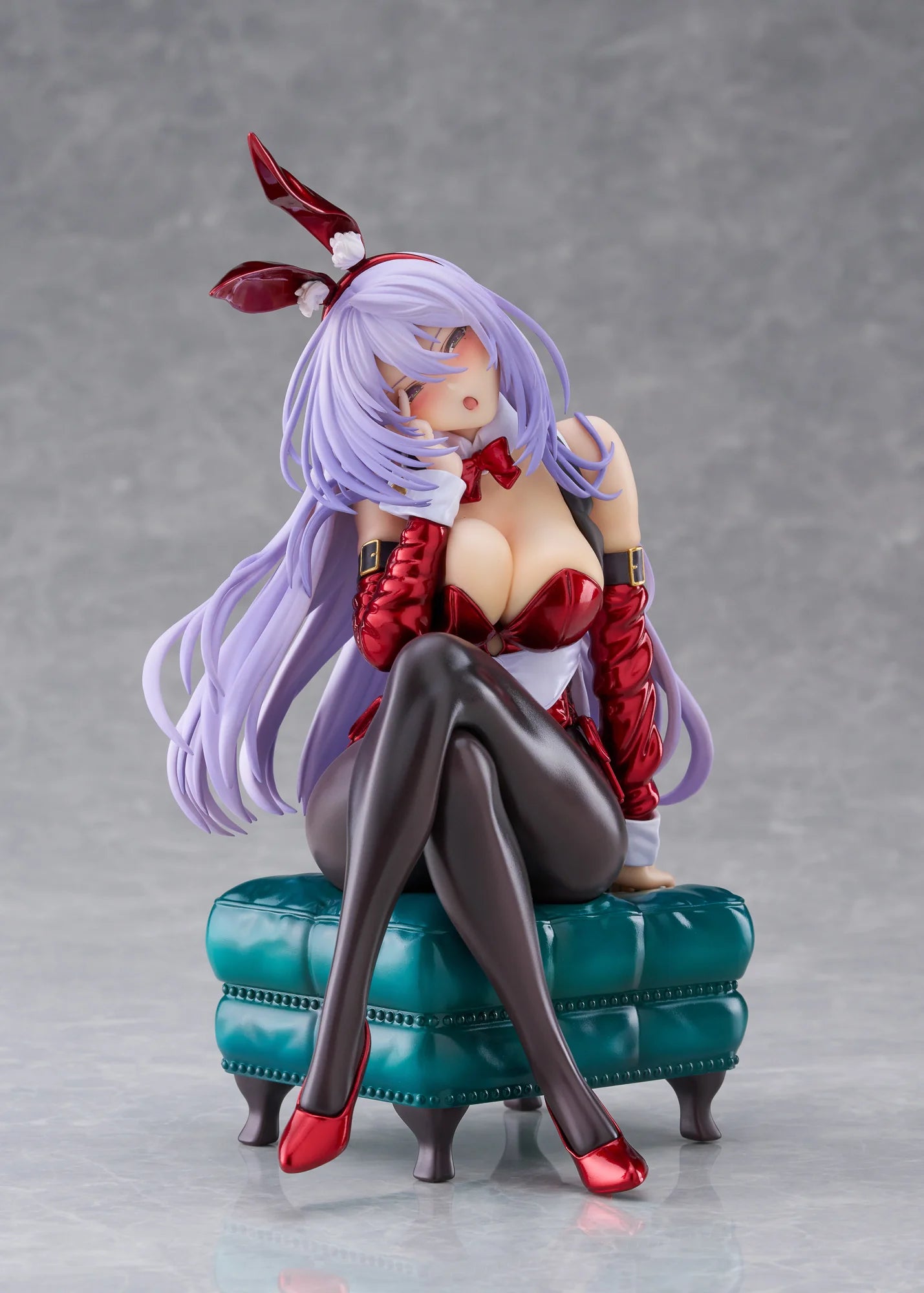 PRE ORDER – 1/7 SHE LAUGHS SHY...I FEEL ASHAMED AMAGASA TSUDURI BUNNY STYLE (XMAS SANTA COLOR)