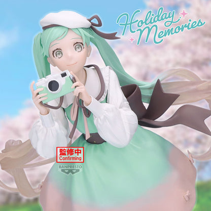 BACK ORDER – HATSUNE MIKU HOLIDAY MEMORIES - CAMERA