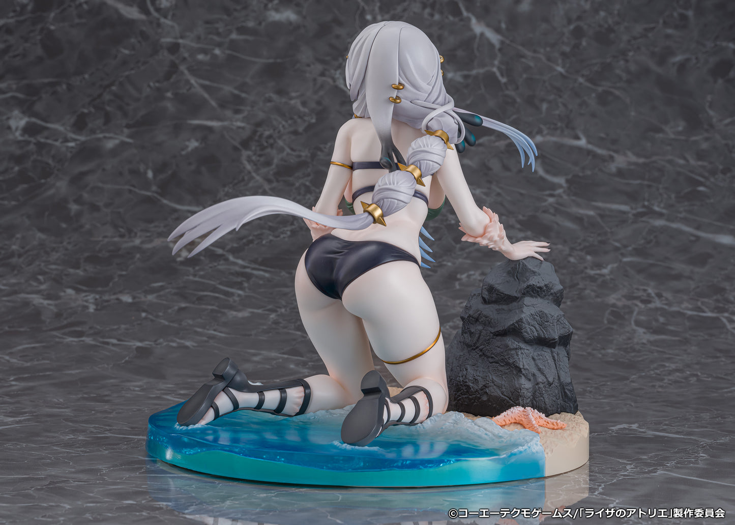 PRE ORDER – 1/7 TV ANIME ATELIER RYZA: EVER DARKNESS & THE SECRET HIDEOUT – LILA DECYRUS SWIMSUIT VER.