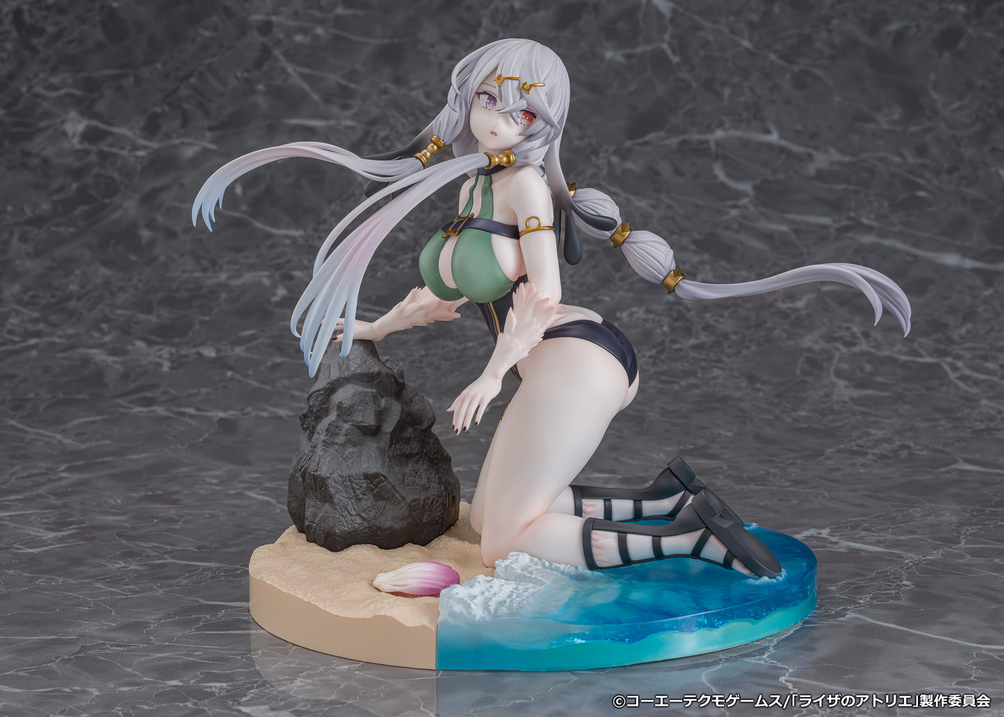 PRE ORDER – 1/7 TV ANIME ATELIER RYZA: EVER DARKNESS & THE SECRET HIDEOUT – LILA DECYRUS SWIMSUIT VER.