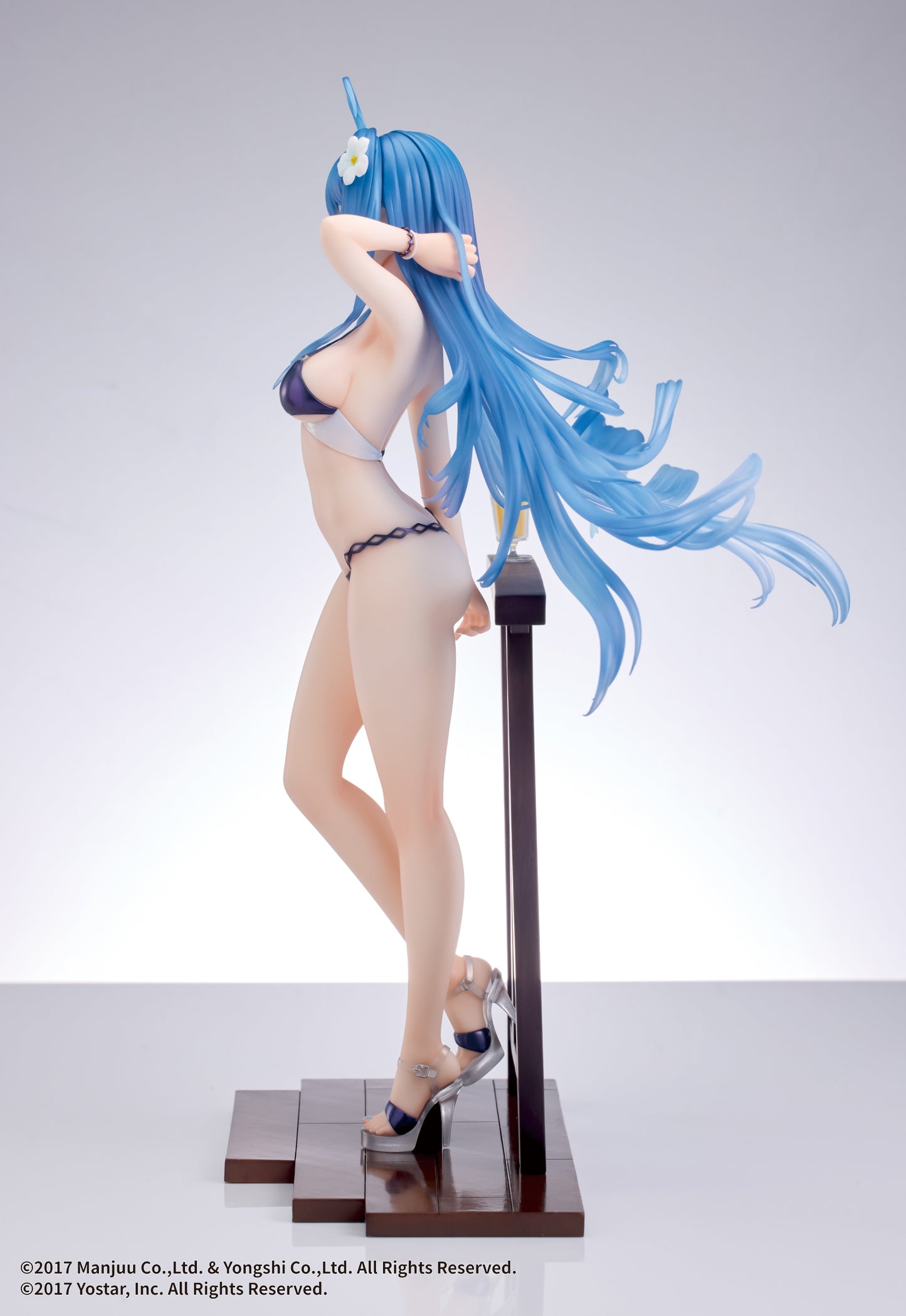 PRE ORDER – 1/7 AZUR LANE - HELENA SHIMMERING TRIANGLE WAVE VER