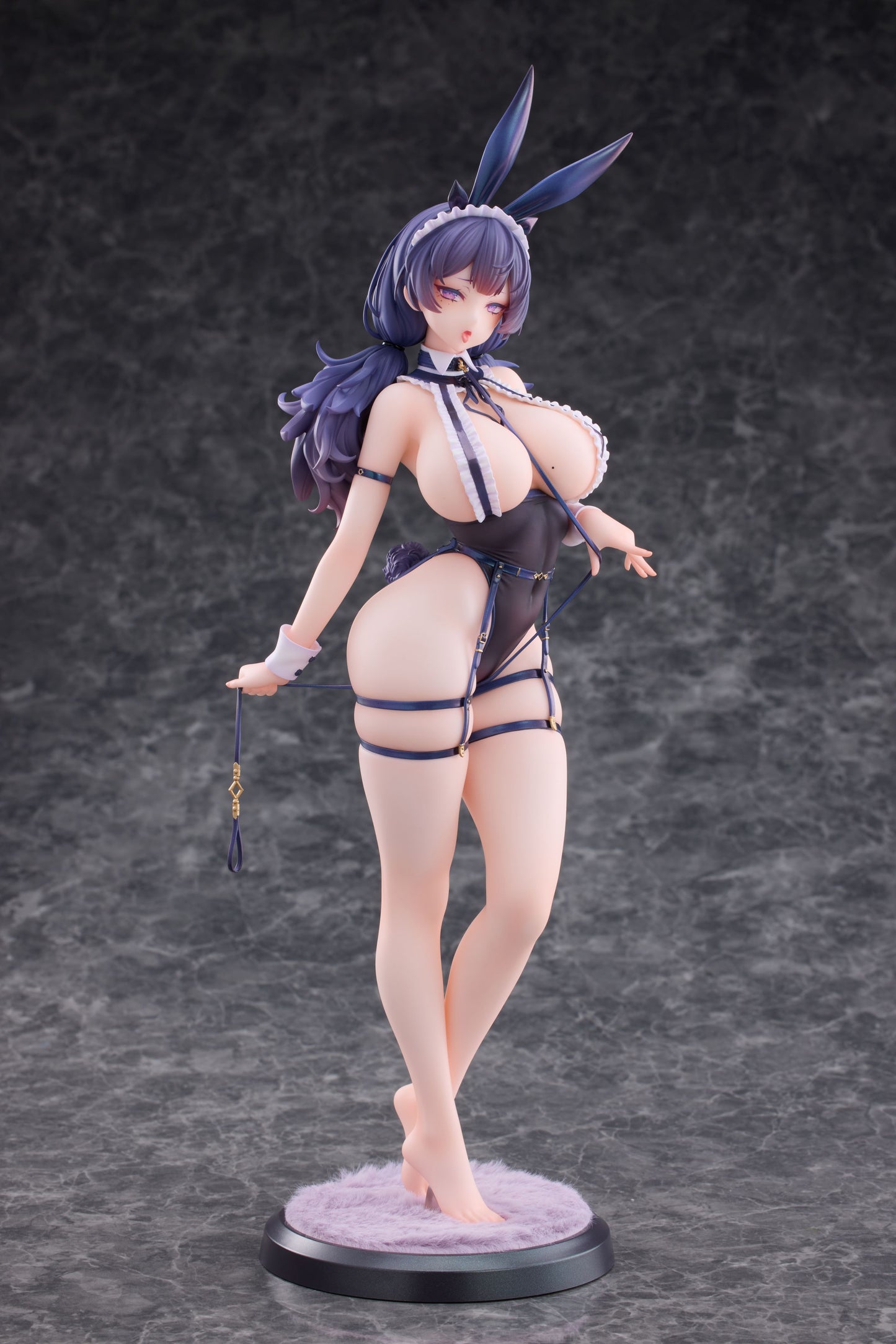 PRE ORDER – 1/6 OBEDIENT HINA VERNA BAREFOOT VER. ILLUSTRATED BY SUE