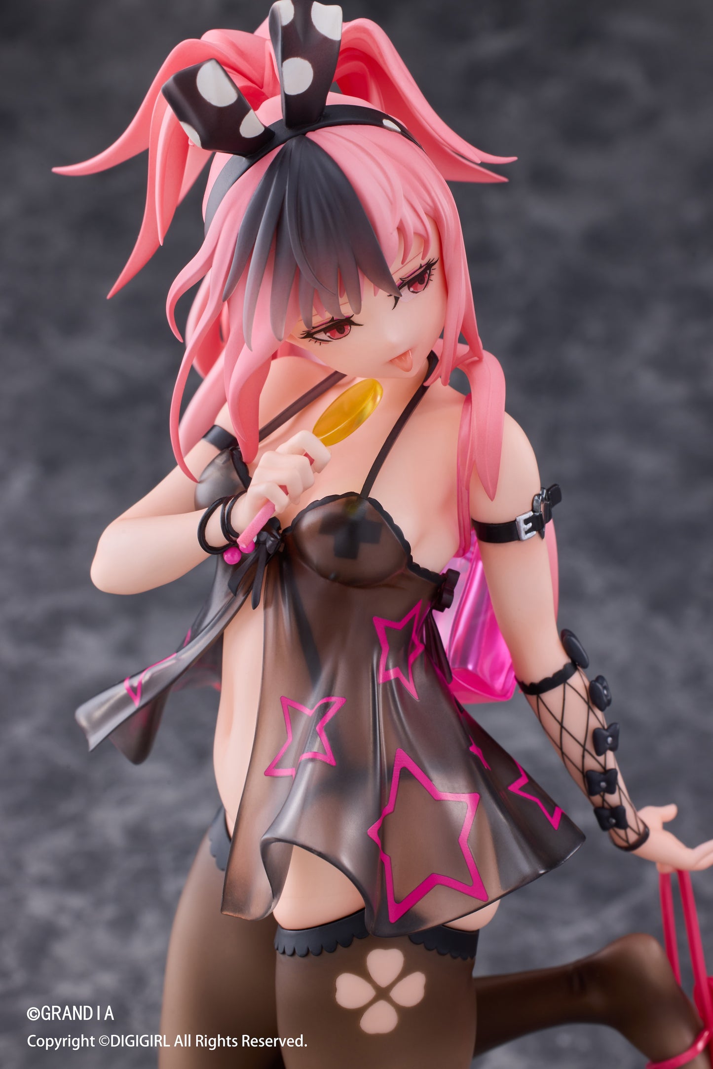 PRE ORDER – 1/7 HIGH HEEL & LOLLIPOP