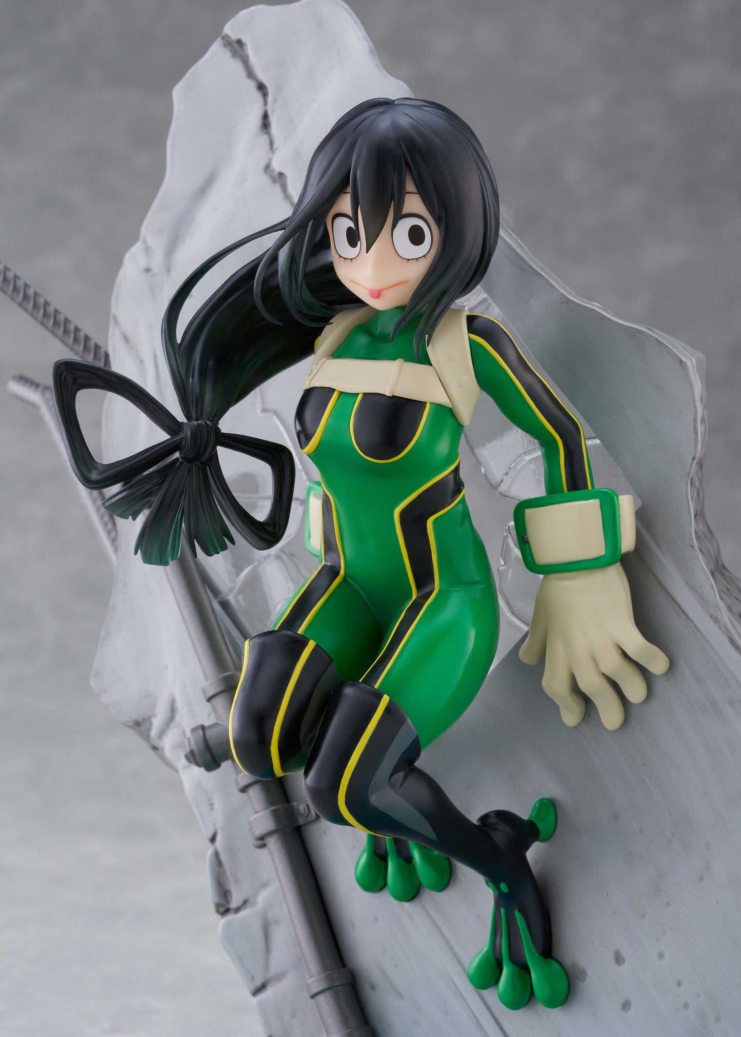 PRE ORDER – MY HERO ACADEMIA DRESSTA STATUE FIGURE - TSUYU ASUI