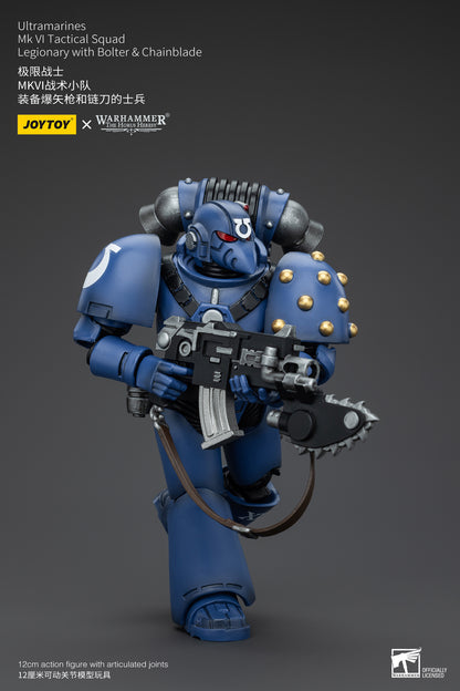 PRE ORDER – 1/18 JOYTOY ULTRAMARINES MK VI TACTICAL SQUAD - LEGIONARY WITH BOLTER & CHAINBLADE JT00089