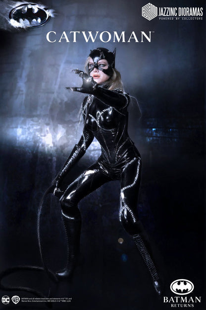 PRE ORDER – 1/6 JAZZINC DIORAMAS BATMAN RETURNS - CATWOMAN (BASIC BATTLE DAMAGED VERSION)