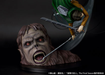 PRE ORDER – SCALE FIGURE LEVI VS BEAST TITAN VER.