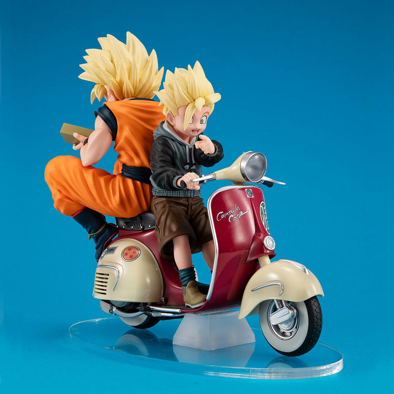 BACK ORDER – DESKTOP REAL MCCOY EX DRAGON BALL Z  SUPER SAIYAN SON GOKU &  SUPER SAIYAN SON GOHAN ＆ MORTORBIKE