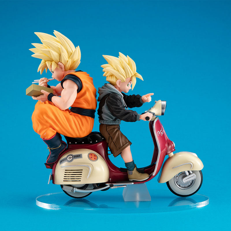 BACK ORDER – DESKTOP REAL MCCOY EX DRAGON BALL Z  SUPER SAIYAN SON GOKU &  SUPER SAIYAN SON GOHAN ＆ MORTORBIKE