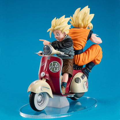 BACK ORDER – DESKTOP REAL MCCOY EX DRAGON BALL Z  SUPER SAIYAN SON GOKU &  SUPER SAIYAN SON GOHAN ＆ MORTORBIKE