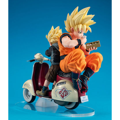 BACK ORDER – DESKTOP REAL MCCOY EX DRAGON BALL Z  SUPER SAIYAN SON GOKU &  SUPER SAIYAN SON GOHAN ＆ MORTORBIKE