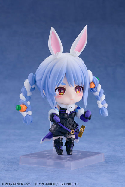 PRE ORDER – NENDOROID HOLOLIVE PRODUCTION X FATE / GRAND ORDER - USADA PEKORA ( MASH KYRIELIGHT COLLABORATION VER.)