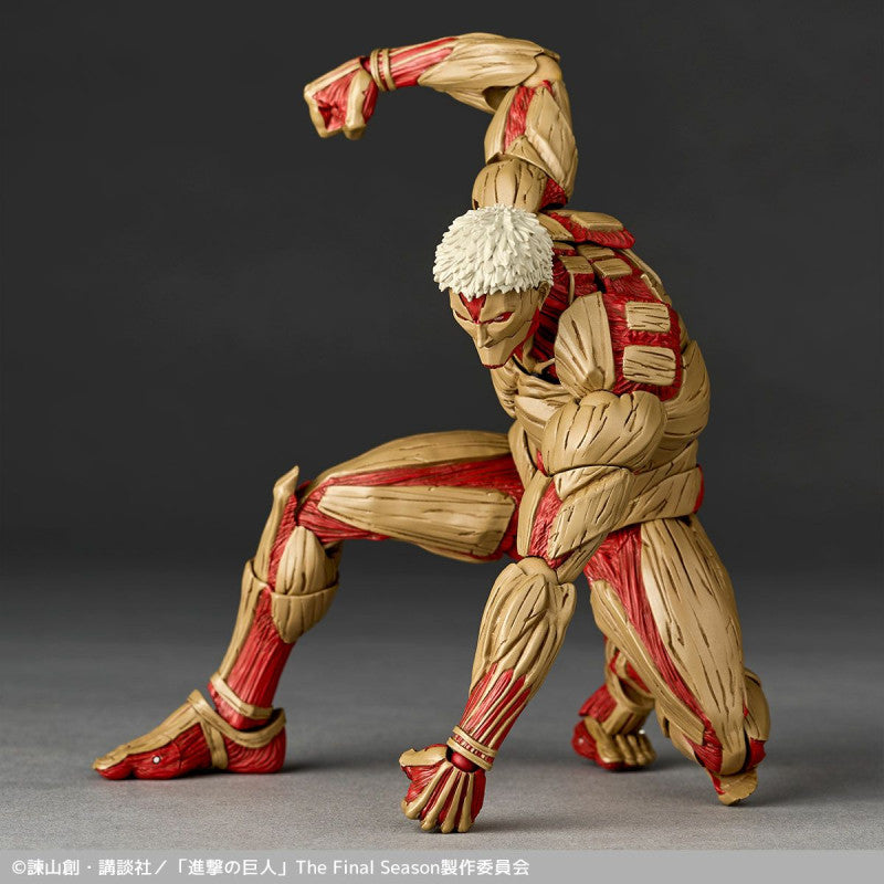 PRE ORDER – KAIYODO REVOLTECH AMAZING YAMAGUCHI ARMORED TITAN - REINER BRAUN