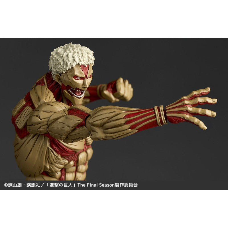 PRE ORDER – KAIYODO REVOLTECH AMAZING YAMAGUCHI ARMORED TITAN - REINER BRAUN