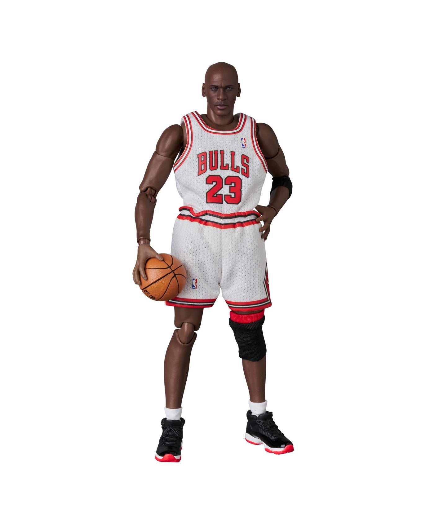 PRE ORDER – MAFEX MICHAEL JORDAN ( CHICAGO BULLS HOME )