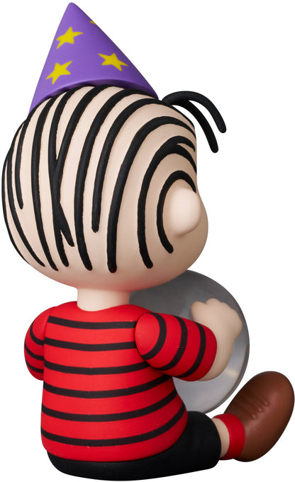 PRE ORDER – UDF PEANUTS SERIES 17 : LINUS & CRYSTAL BALL