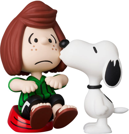 PRE ORDER – UDF PEANUTS SERIES 17 : PEPPERMINT PATTY & SNOOPY